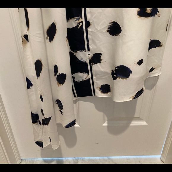 NWT. Banana Republic Handkerchief Hem dress - Picture 3 of 7